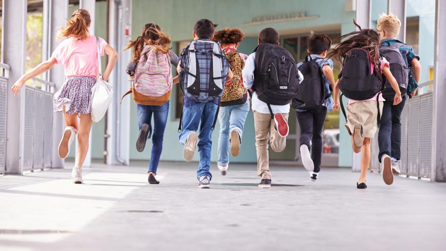 Texto Alternativo: La Comunidad de Madrid hará obras en cinco colegios públicos e institutos para crear 1.300 nuevas plazas escolares en 2023