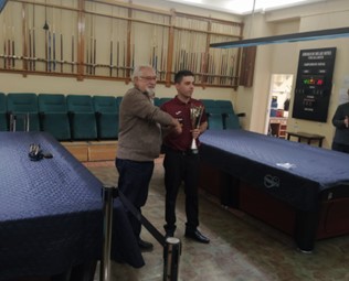 Texto Alternativo: Rubén Fernández del Club Billar Móstoles gana el VIII Open del Círculo de Bellas Artes