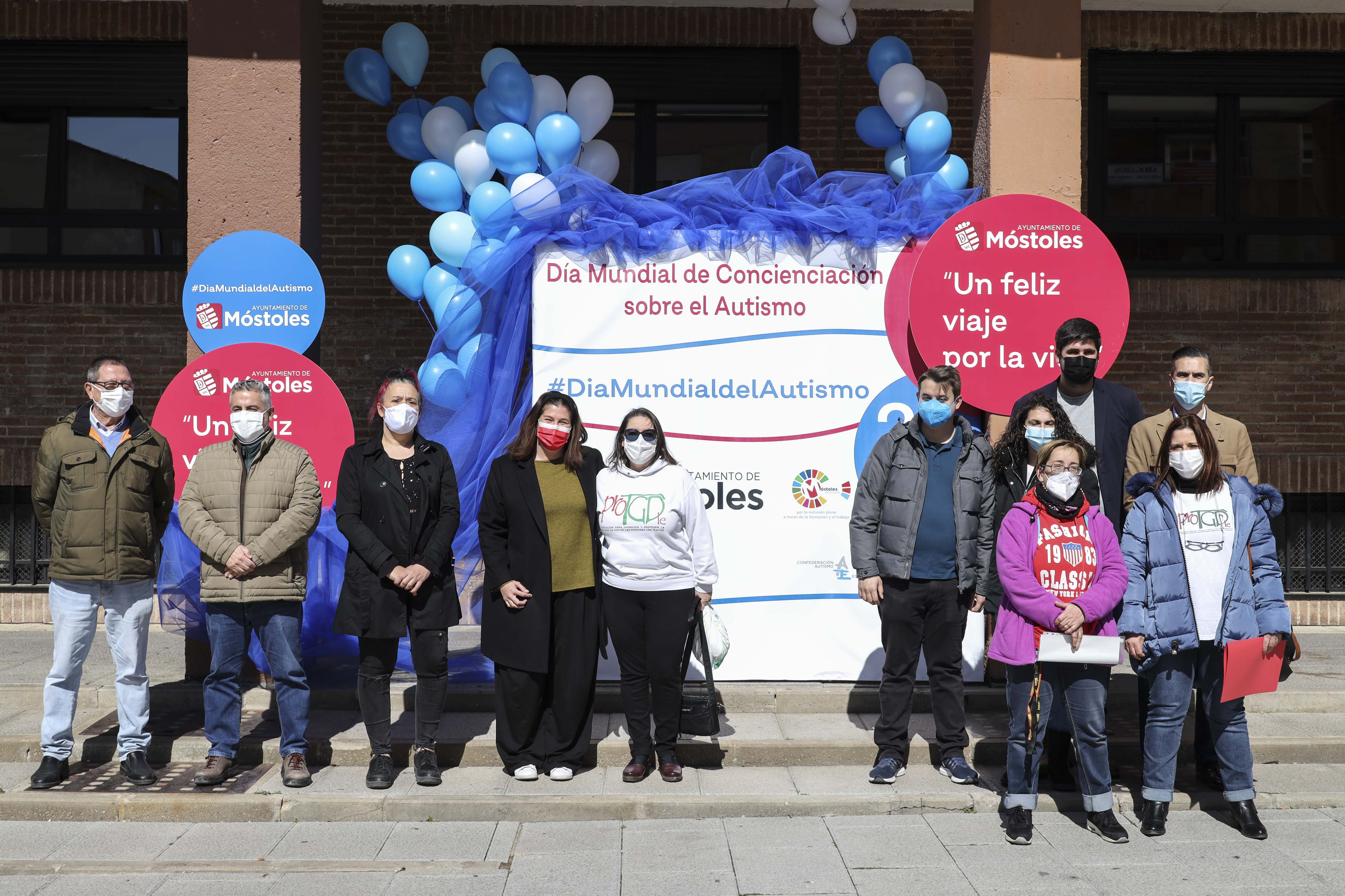 Texto Alternativo: Móstoles celebra el Día Mundial de Concienciación sobre el Autismo