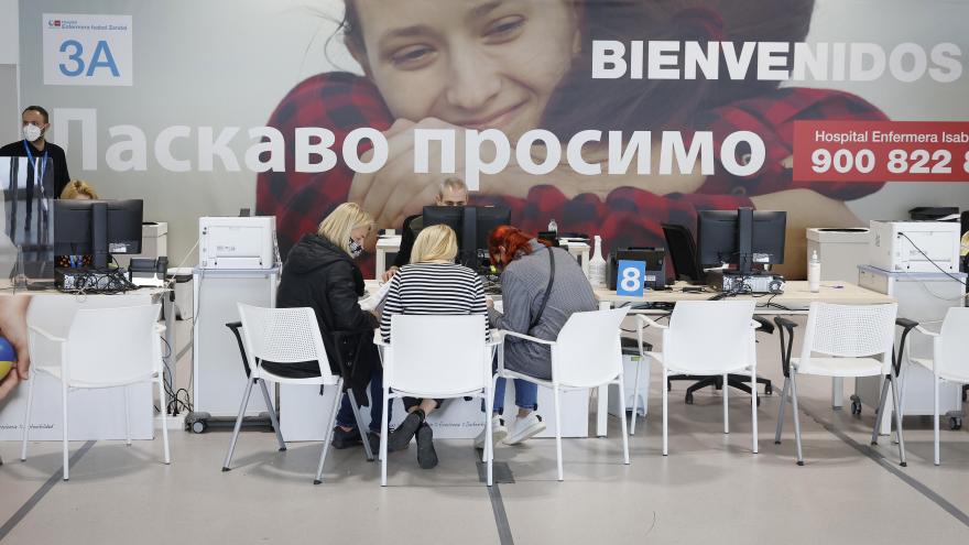 Texto Alternativo: La Comunidad de Madrid pone en marcha un programa pionero de integración laboral para los desplazados ucranianos