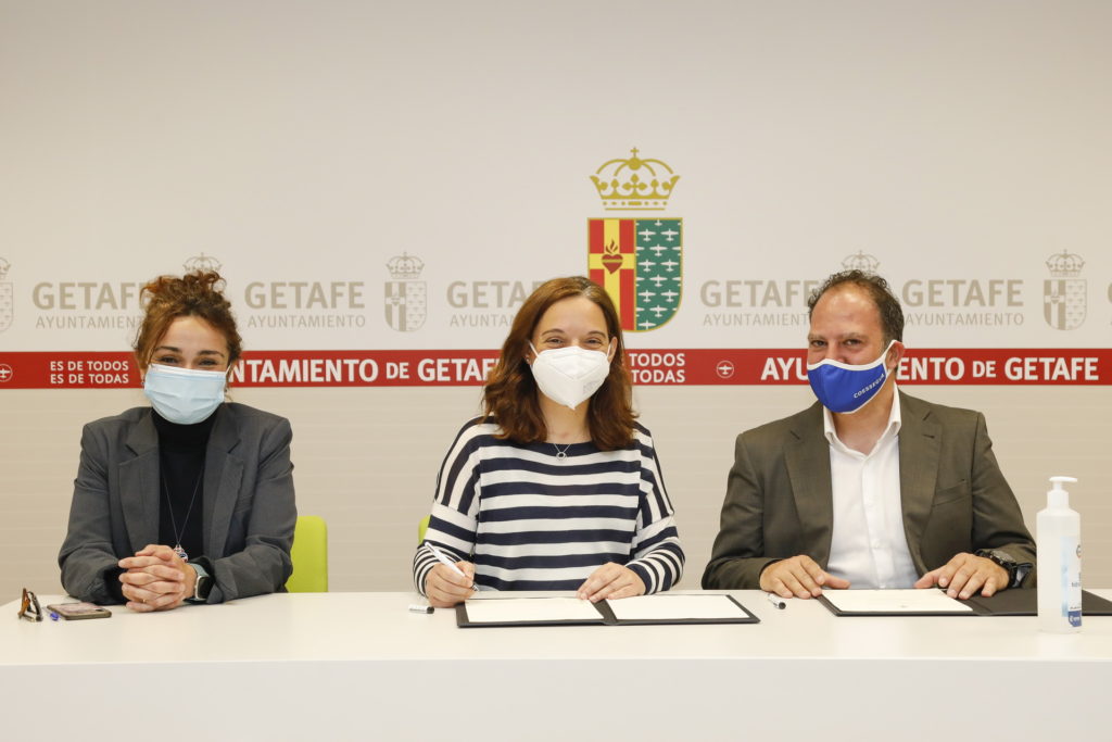 Texto Alternativo: Getafe y COESSEGUR firman un convenio para impulsar el acceso al empleo de los vecinos