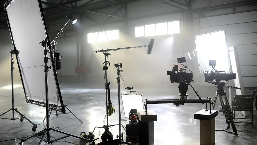 Texto Alternativo: La Comunidad de Madrid renueva su compromiso con el cine mediante una inversión de 1,7 millones en la ECAM