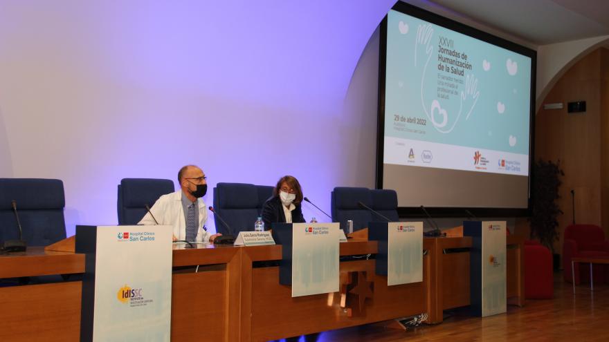 Texto Alternativo: El Hospital Clínico San Carlos organiza una jornada de humanización centrada en el profesional de la salud
