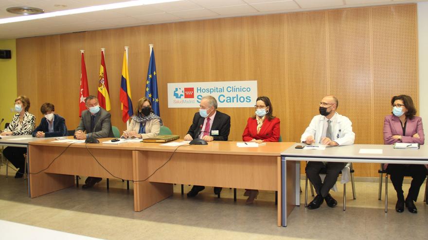 Texto Alternativo: La Procuradora General de Colombia se interesa por el Plan de Salud Mental de la Comunidad de Madrid