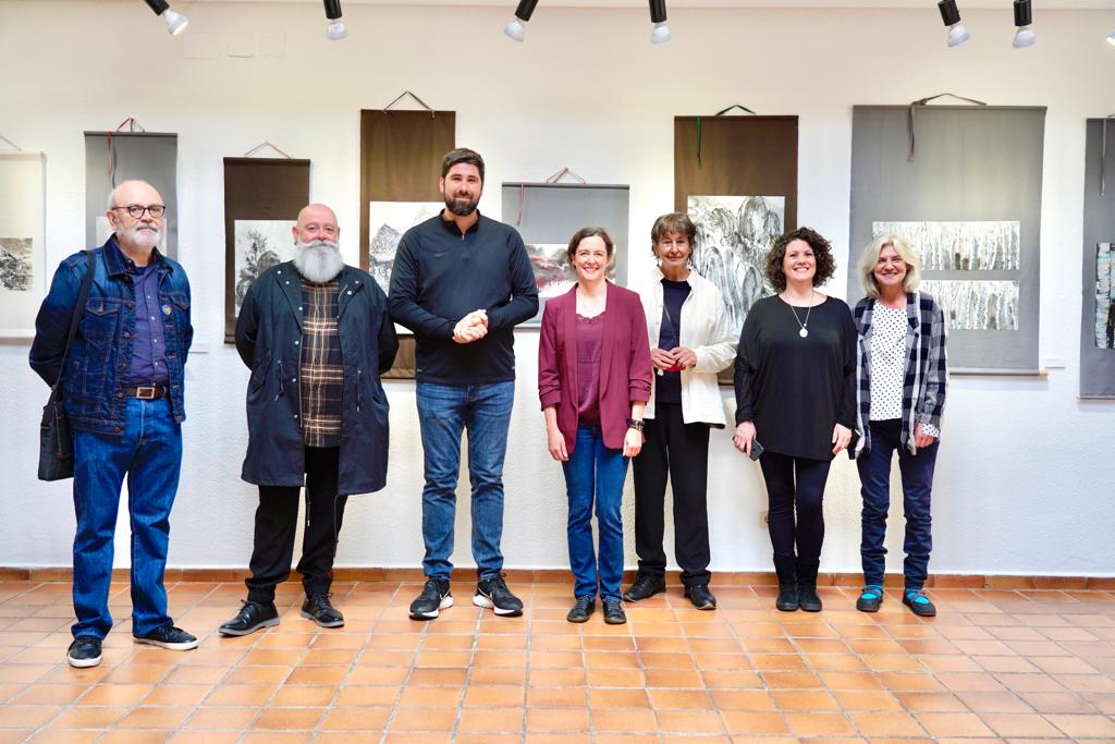 Texto Alternativo: El Centro Sociocultural Joan Miró acoge la exposición de pintura Memorias de tinta perdida, del Colectivo Les8