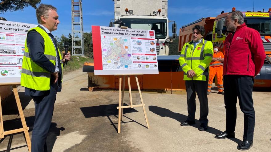Texto Alternativo: La Comunidad de Madrid actuó en más de 225.000 kilómetros de carreteras durante la Campaña de Vialidad Invernal 2021-2022