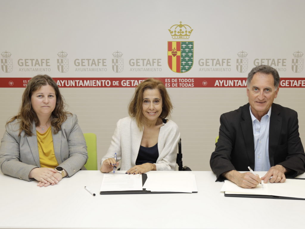 Texto Alternativo: Convenio entre Getafe y AESLEME para prevenir la siniestralidad en materia de tráfico