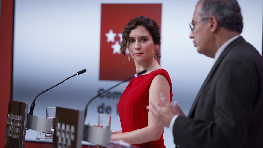Texto Alternativo: Díaz Ayuso la Comunidad de Madrid presenta el recurso al Supremo contra el currículo de Bachillerato del Gobierno: “Están dinamitando el armazón en el que se sustenta la convivencia española”