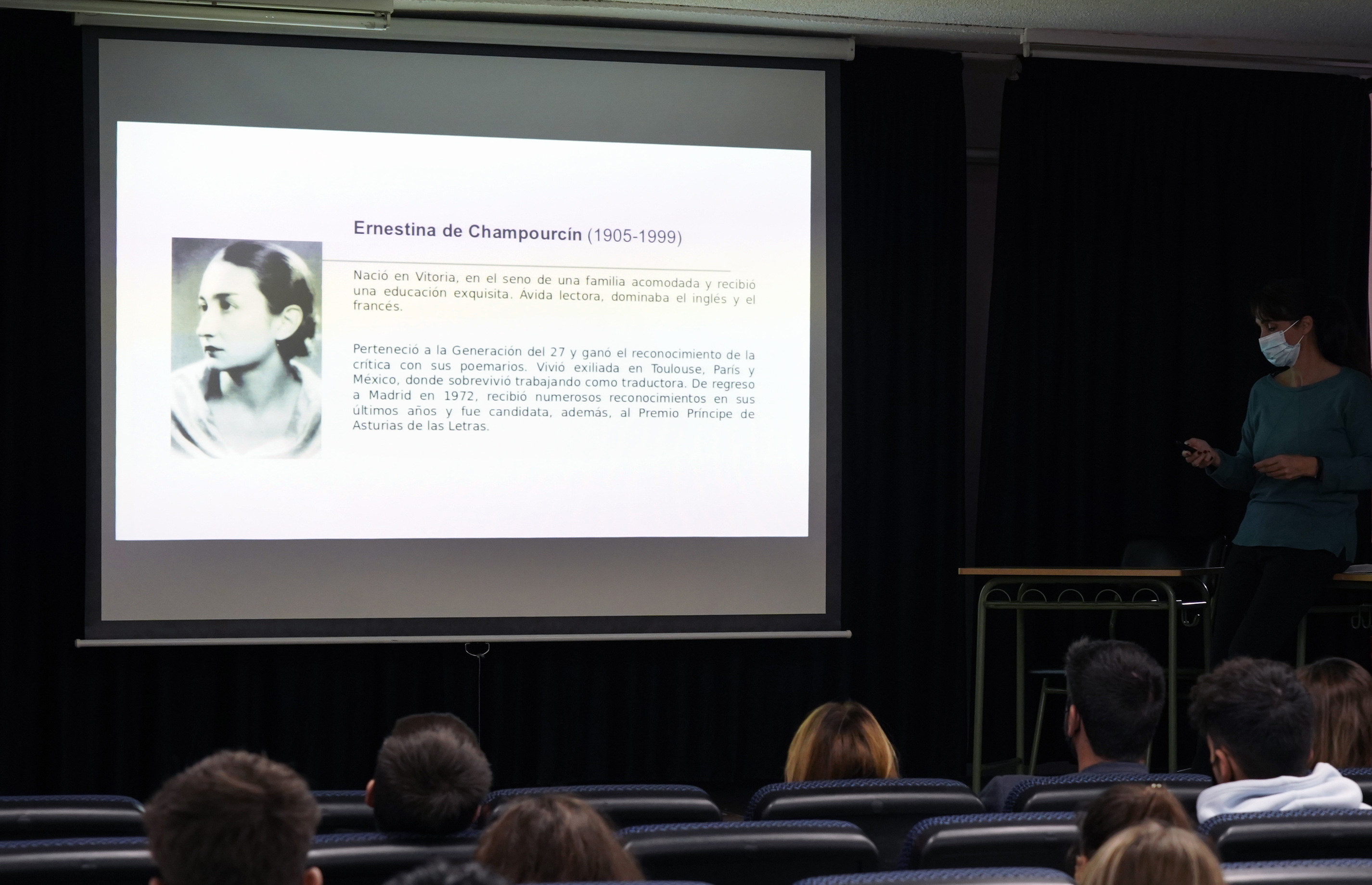 Texto Alternativo: El Gobierno de Móstoles oferta un nuevo Plan Municipal de Apoyo a los Institutos para el curso 2022/2023