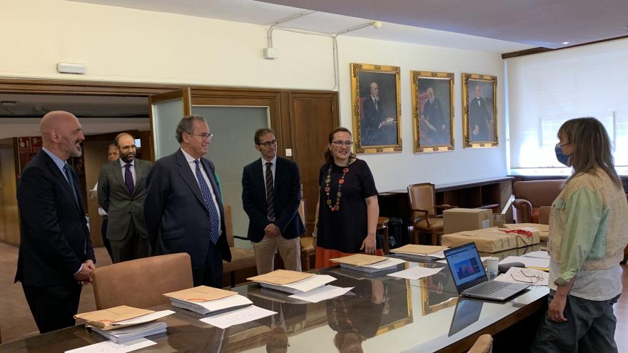 Texto Alternativo: La Comunidad de Madrid reitera al Gobierno central su petición de una prueba única de acceso a la universidad para toda España