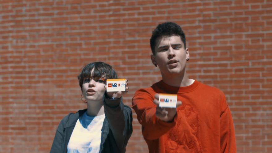Texto Alternativo: La Comunidad de Madrid el Gobierno de la Comunidad presenta una campaña para difundir los beneficios del Carné Joven y ampliar su número de socios