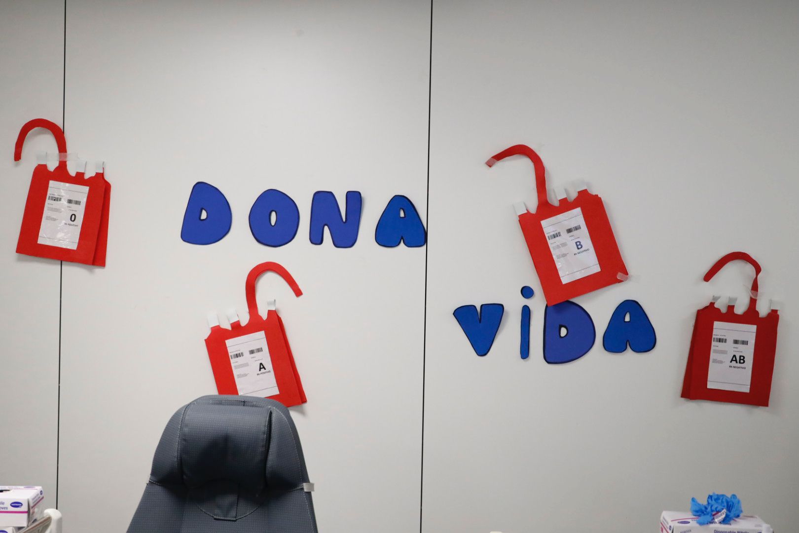 Texto Alternativo: El Hospital Universitario Rey Juan Carlos donará al Restaurante Municipal un euro por cada donación que se realice hoy