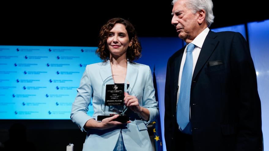 Texto Alternativo: Díaz Ayuso alerta de cómo los enemigos de la libertad acechan a todas las democracias liberales con “consignas manipuladoras y demagógicas”