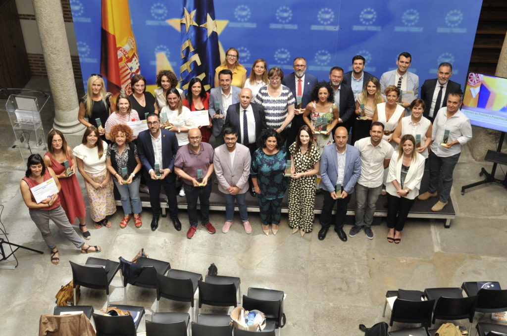 Texto Alternativo: Getafe recibe el Premio de Buenas Prácticas Municipales frente al Absentismo y en la Mejora de la Convivencia Escolar de la FEMP