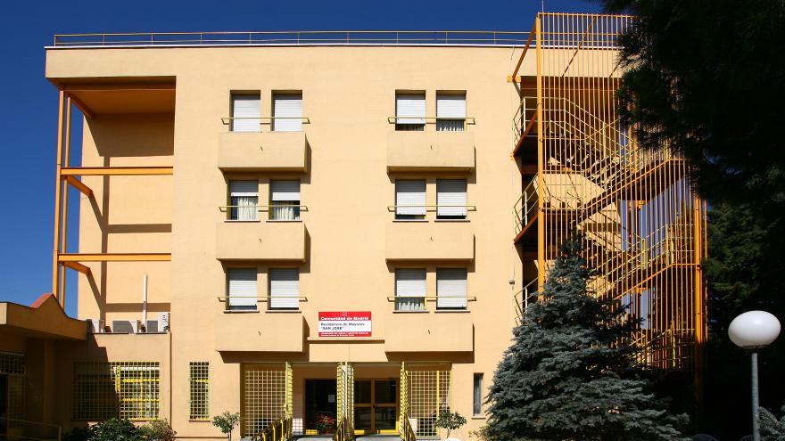 Texto Alternativo: La Comunidad de Madrid reforma la Residencia pública de Mayores San José para mejorar la seguridad y accesibilidad de sus usuarios