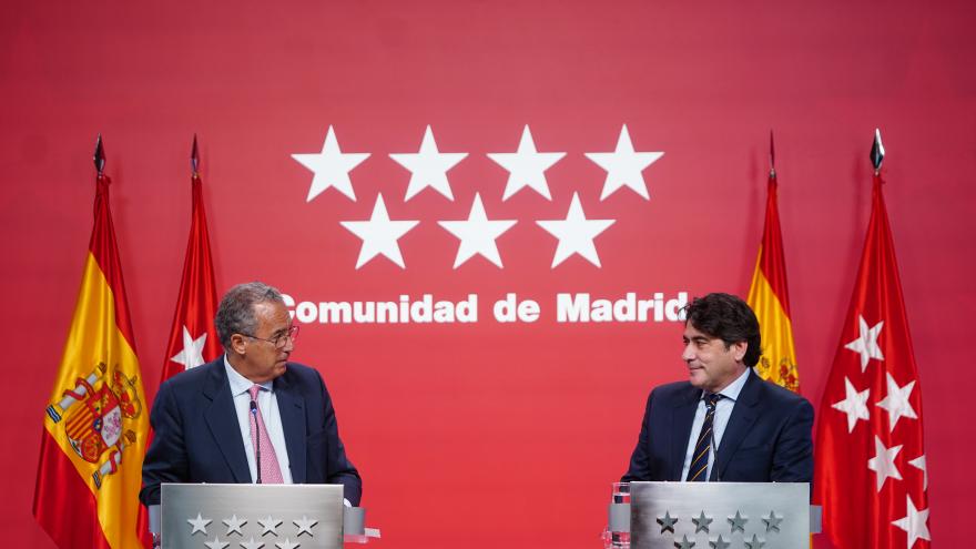 Texto Alternativo: La Comunidad de Madrid aprueba una bajada histórica de las tasas universitarias públicas para beneficiar a casi 200.000 estudiantes