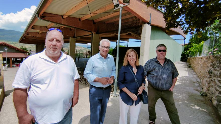 Texto Alternativo: La Comunidad de Madrid conoce los proyectos para la construcción de un tanatorio y la ampliación del cementerio municipal en Canencia