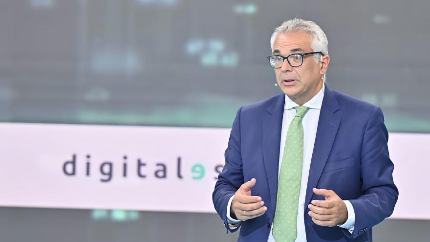 Texto Alternativo: La Comunidad de Madrid potencia la capacitación digital de los jóvenes para atraer y consolidar talento en nuevas tecnologías