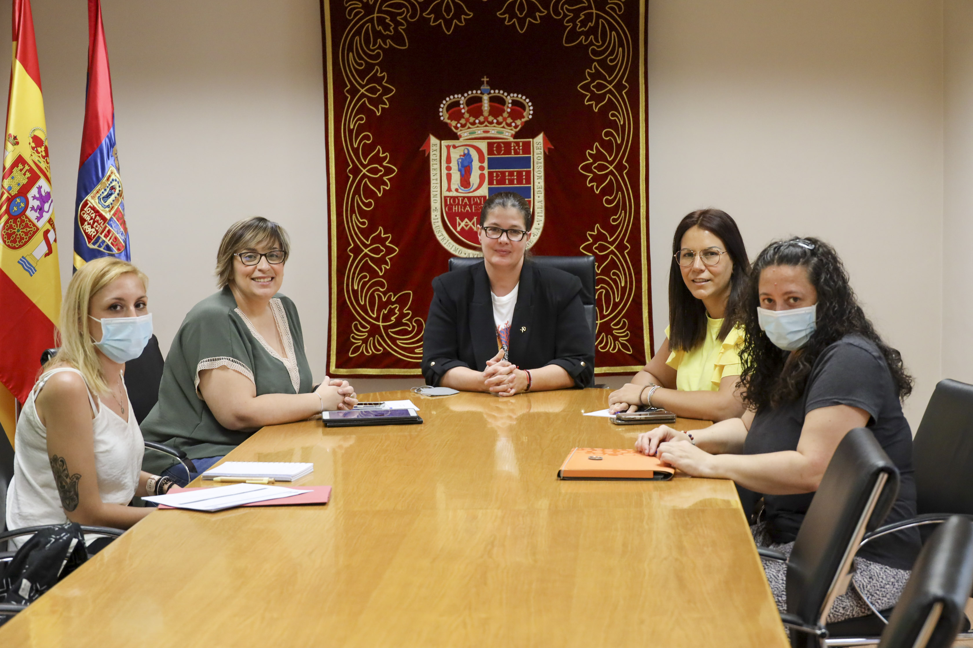 Texto Alternativo: Móstoles Desarrollo impartirá a partir de septiembre los cursos profesionales exigidos para cubrir los puestos de trabajo de los nuevos Centros Asistenciales para mayores