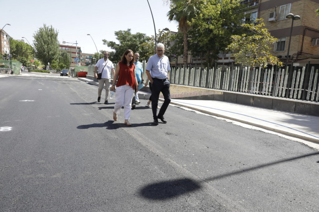 Texto Alternativo: Avanzan los trabajos de mejora en aparcamientos y plazas