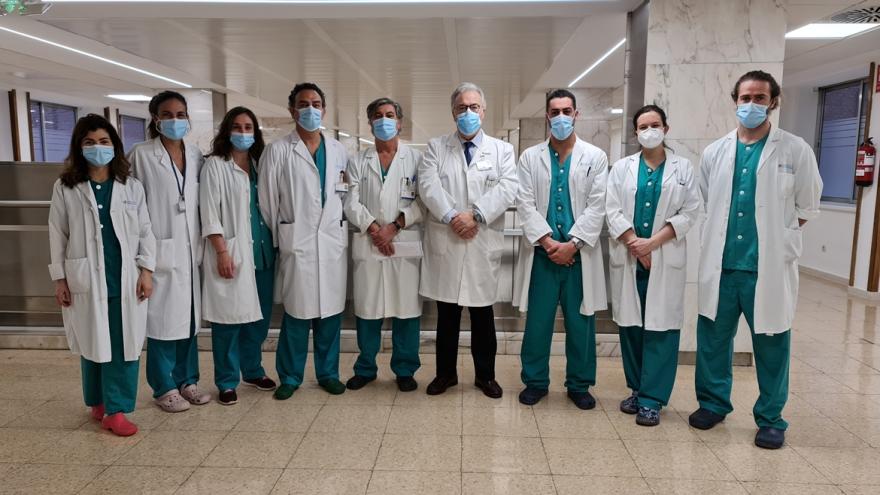 Texto Alternativo: La Unidad de Cirugía Endocrina del Hospital 12 de Octubre, acreditada por la Asociación Española de Cirujanos por su nivel de excelencia en la atención al paciente