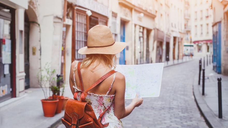 Texto Alternativo: Francesa, mayor de 40 años y con interés por la cultura: perfil de los turistas que llegan a la Comunidad