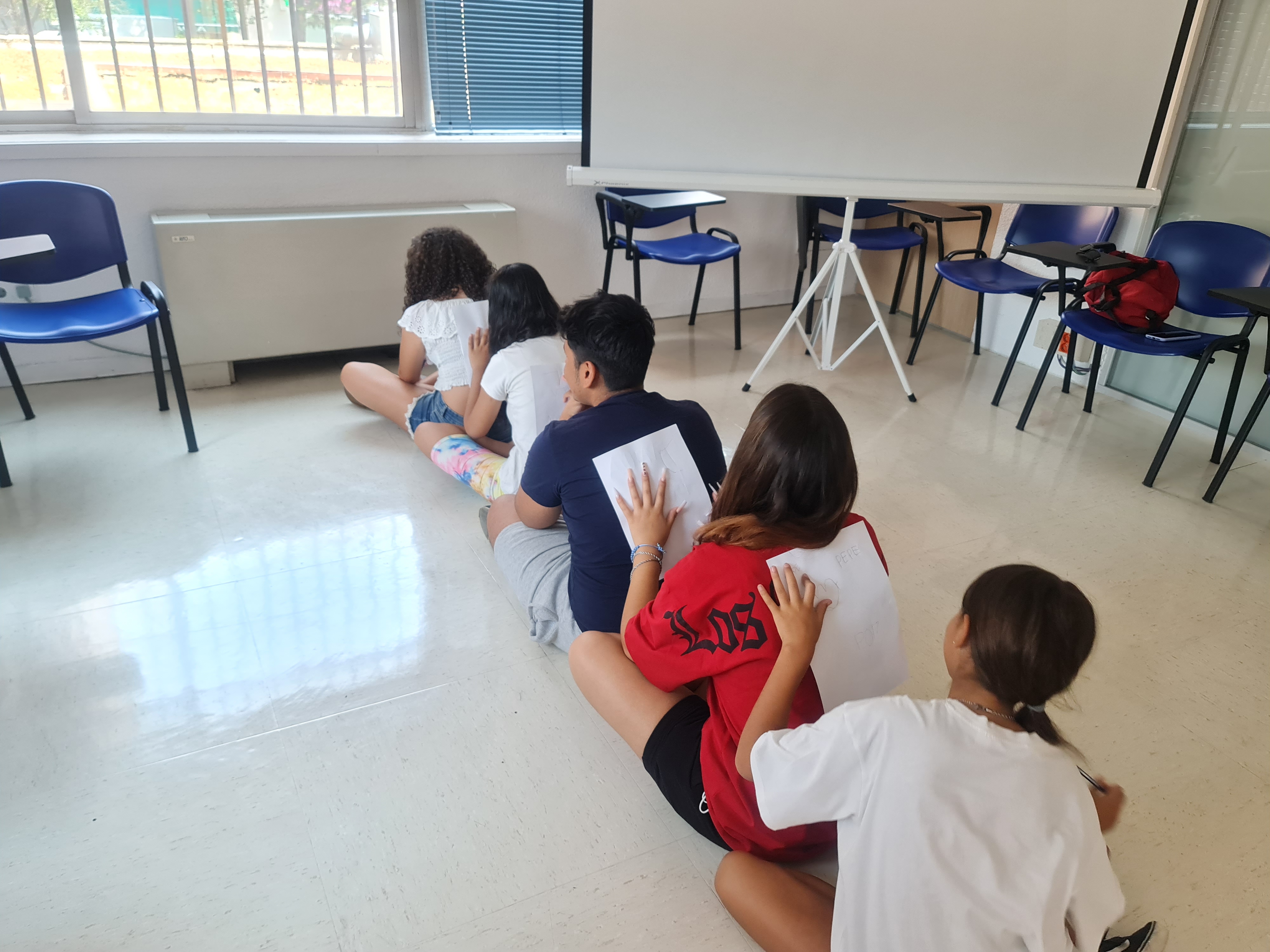 Texto Alternativo: Móstoles realiza por primera vez campamentos urbanos para alumnos del programa de prevención y sensibilización del absentismo escolar