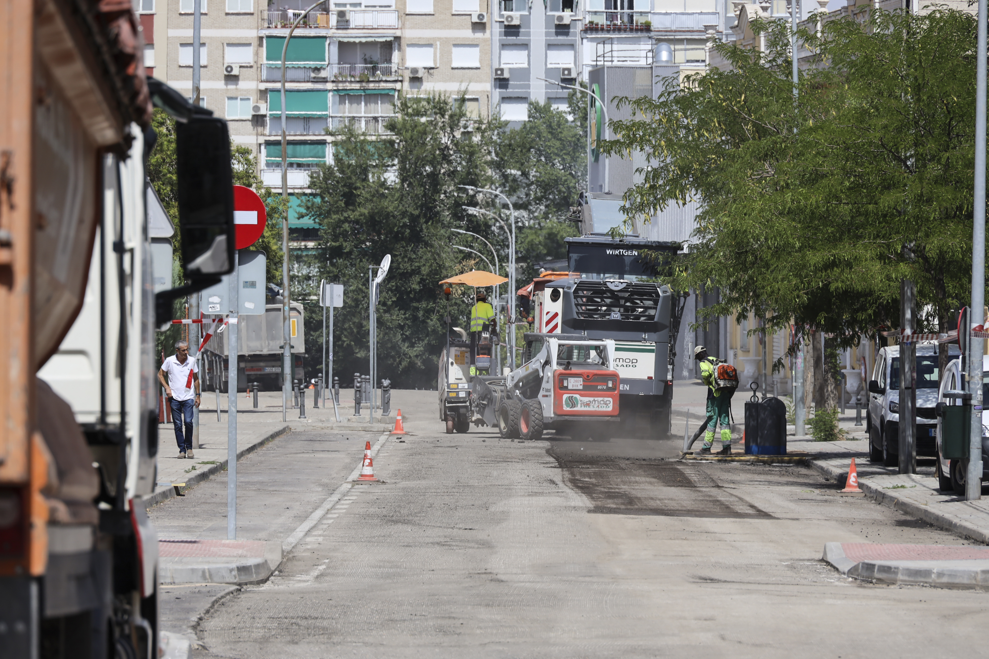 Texto Alternativo: Finalizado casi el 60% de las calles previstas por el Gobierno de Móstoles en el plan de asfaltado para 2022