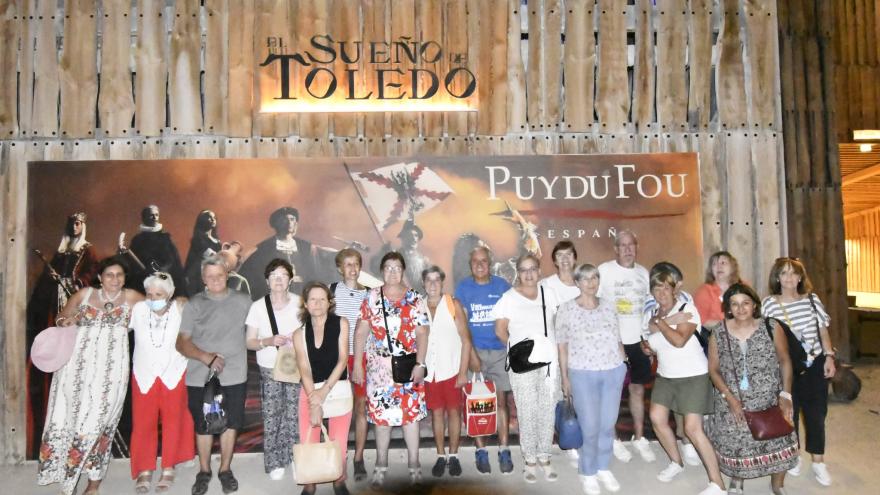 Texto Alternativo: La Comunidad de Madrid organiza talleres culturales, de ocio y mantenimiento activo en sus centros de mayores durante el verano