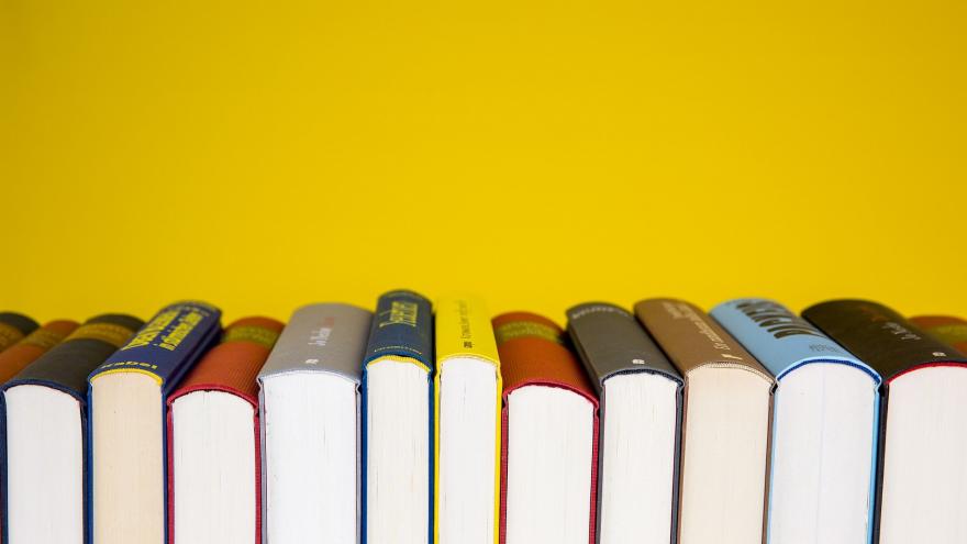 Texto Alternativo: La Comunidad de Madrid convoca por primera vez ayudas para la traducción a lengua extranjera de obras literarias y científicas