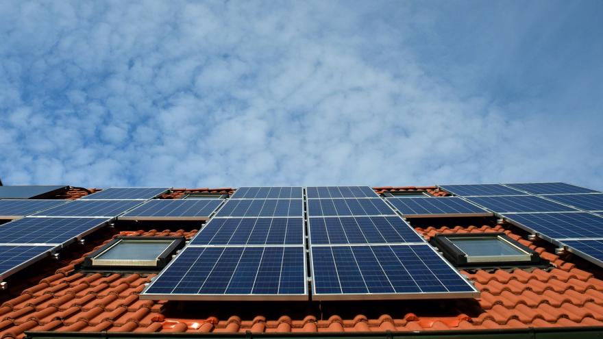 Texto Alternativo: La Comunidad de Madrid renueva el PIR para agilizar las inversiones y priorizar proyectos de eficiencia energética de los ayuntamientos