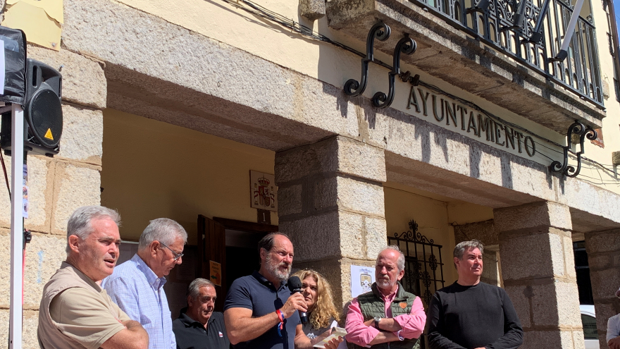 Texto Alternativo: La Comunidad de Madrid recibe un reconocimiento por la labor divulgativa de su Red de Centros de Educación Ambiental
