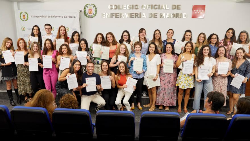 Texto Alternativo: Un total de 42 residentes de Enfermería finalizan su formación este año en la Comunidad