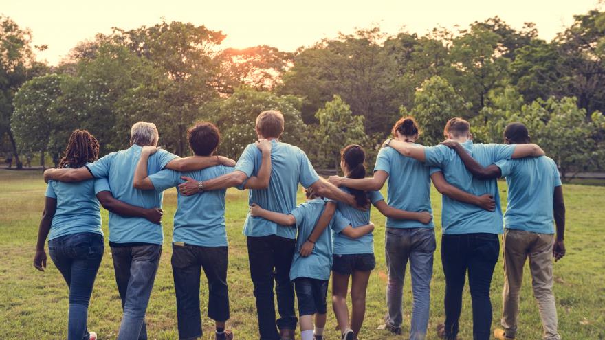 Texto Alternativo: La Comunidad de Madrid financia con 300.000 euros la organización de campos de voluntariado juvenil de municipios y asociaciones