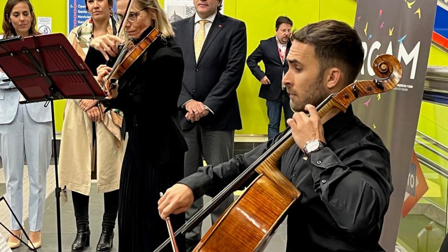 Texto Alternativo: La Comunidad de Madrid emitirá diariamente música clásica para 200.000 viajeros por la megafonía de estaciones de Metro