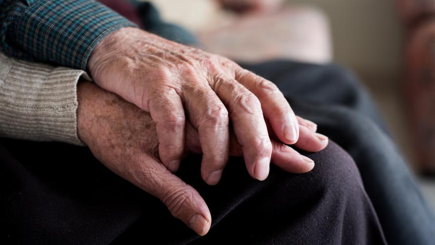 Texto Alternativo: La Comunidad de Madrid da luz verde a 2,8 millones de euros para la atención a mayores en la Residencia Orcasur