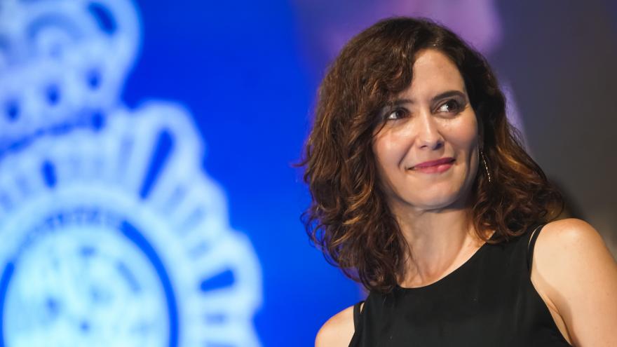 Texto Alternativo: Díaz Ayuso participa en el acto de reconocimiento a las Fuerzas y Cuerpos de Seguridad del Estado