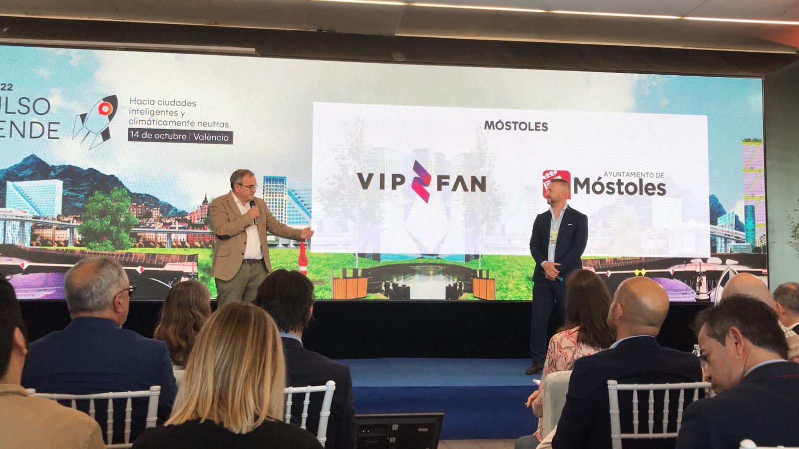 Texto Alternativo: Vip2fan representa al Ayuntamiento de Móstoles en el foro de ciencia e innovación Innpulso Emprende