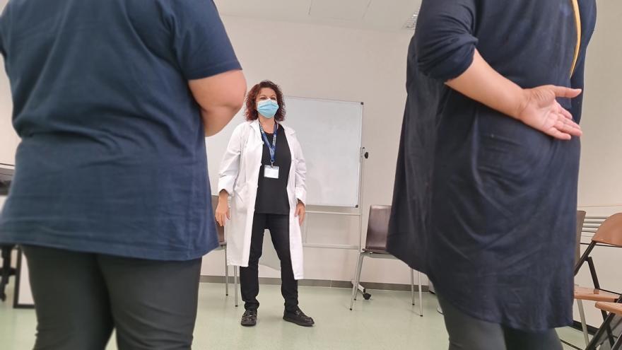 Texto Alternativo: El Hospital 12 de Octubre estudia si las terapias de grupo pueden cambiar los hábitos alimenticios de pacientes con obesidad mórbida adictos a la comida