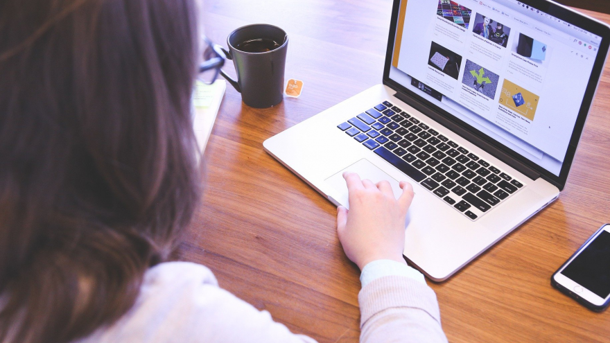 Texto Alternativo: La Comunidad de Madrid ofrecerá formación gratuita a comercios de la región sobre venta online