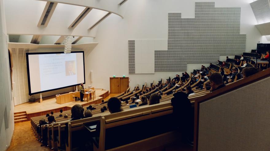 Texto Alternativo: El IRSST analiza el papel de las universidades en la creación de cultura preventiva