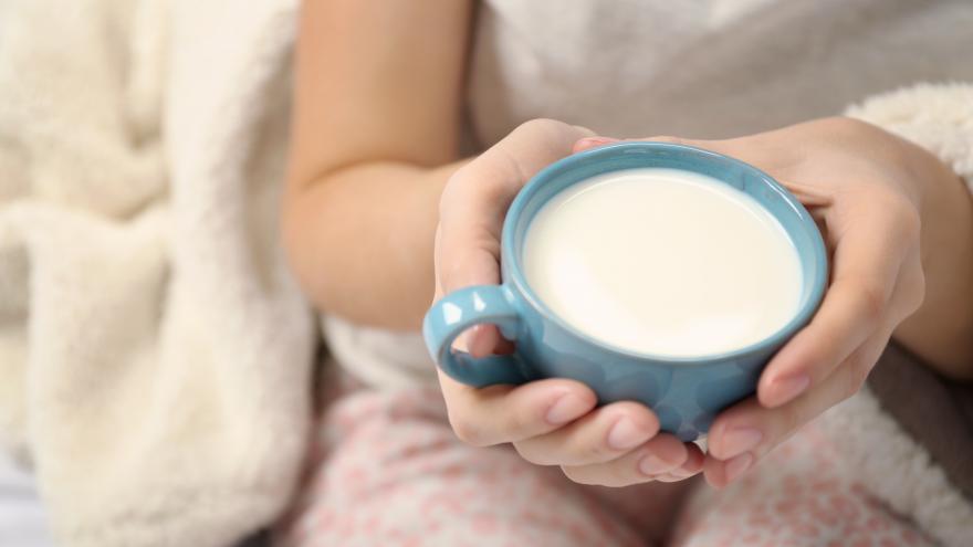 Texto Alternativo: La Comunidad de Madrid aumenta la entrega de leche en los centros educativos para llegar a 175.000 escolares