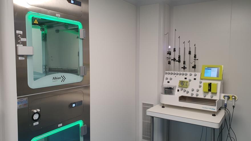 Texto Alternativo: La Unidad de Terapias Avanzadas del Hospital 12 de Octubre, autorizada para usar virus modificados genéticamente, utilizados en la fabricación de tratamientos contra el cáncer