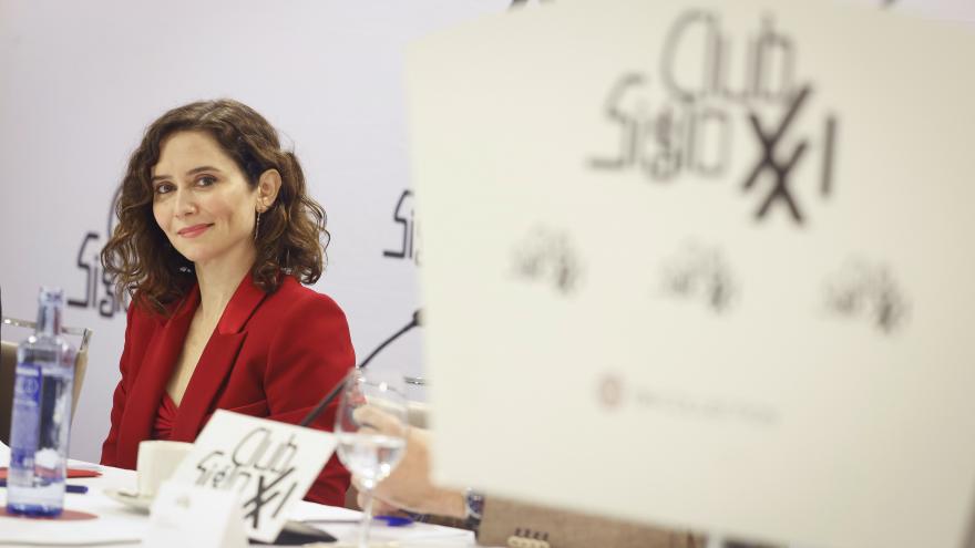 Texto Alternativo: Díaz Ayuso anima a “no dormirse” ante el intento del Gobierno de “instaurar en España una República Federal Laica”