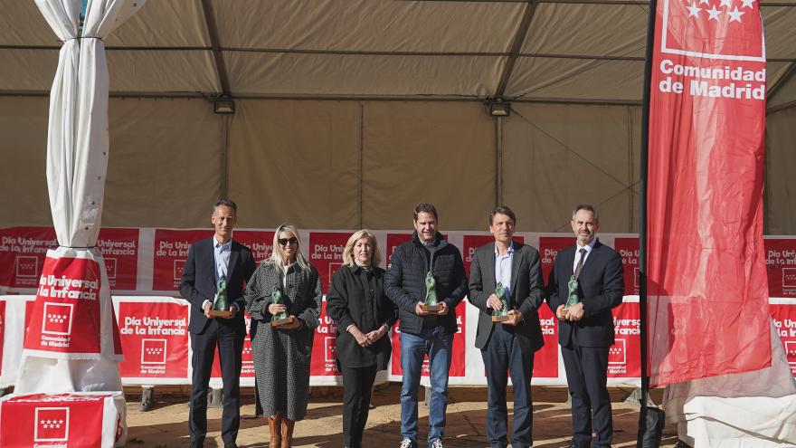 Texto Alternativo: La Comunidad de Madrid premia el compromiso con los derechos de los niños en el Día Universal de la Infancia