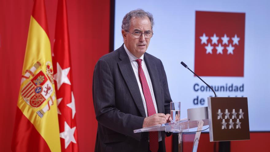 Texto Alternativo: La Comunidad de Madrid aumenta cerca del 80% la inversión para sus ayudas de 500 euros mensuales a madres menores de 30 años