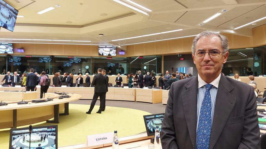 Texto Alternativo: La Comunidad de Madrid subraya en Bruselas el esfuerzo de las CCAA para acoger a los alumnos desplazados por la invasión de Ucrania
