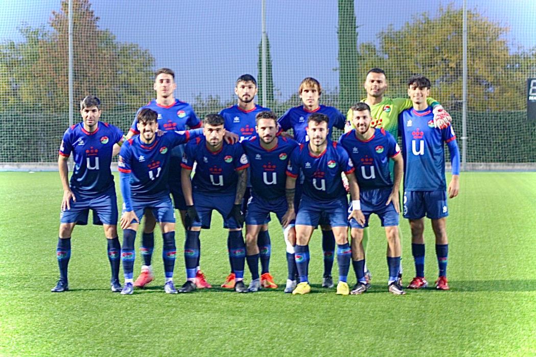 Texto Alternativo: El CD Móstoles cae derrotado por 1-2 en su visita al RSC Internacional