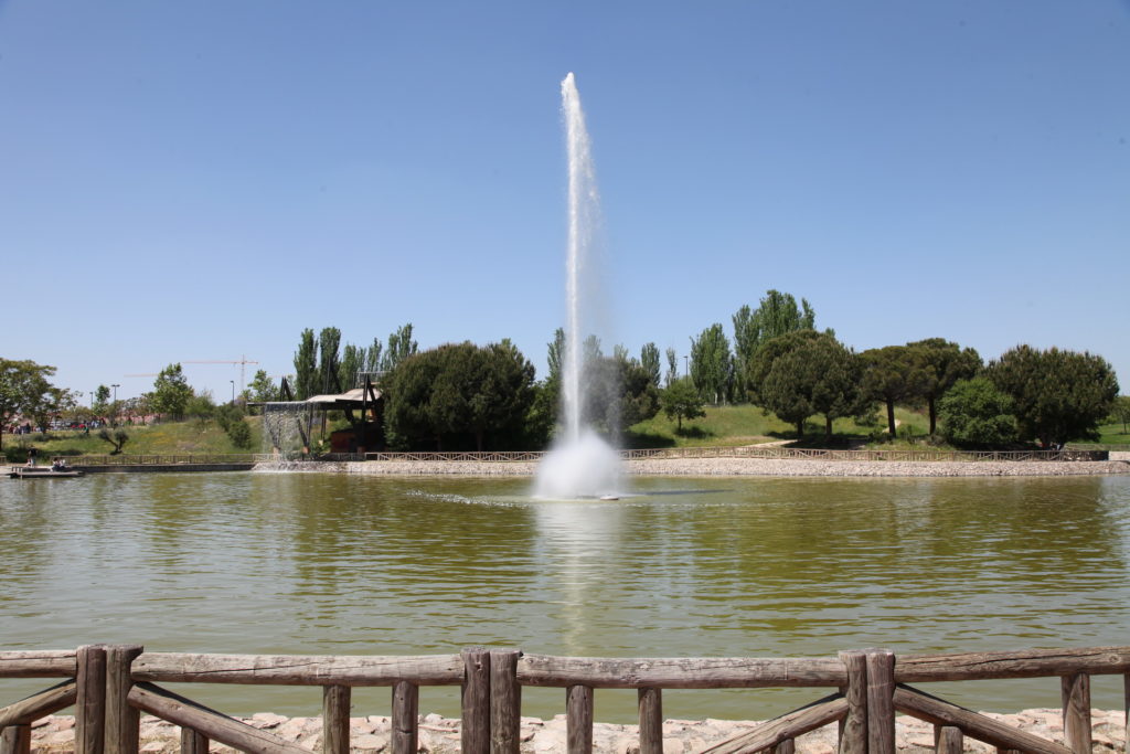 Texto Alternativo: Comienzan las obras de renovación del lago y mejoras del parque de La Alhóndiga