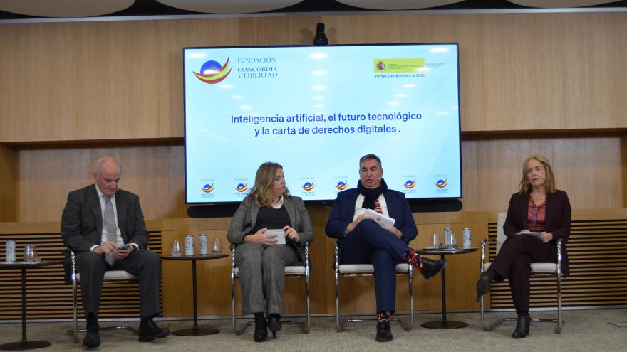 Texto Alternativo: La Comunidad de Madrid concentra el 67% de las empresas que utilizan o suministran inteligencia artificial en España